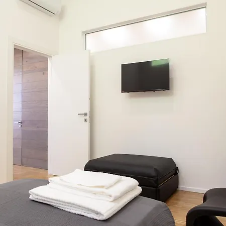 Ac Apartment Novoli
